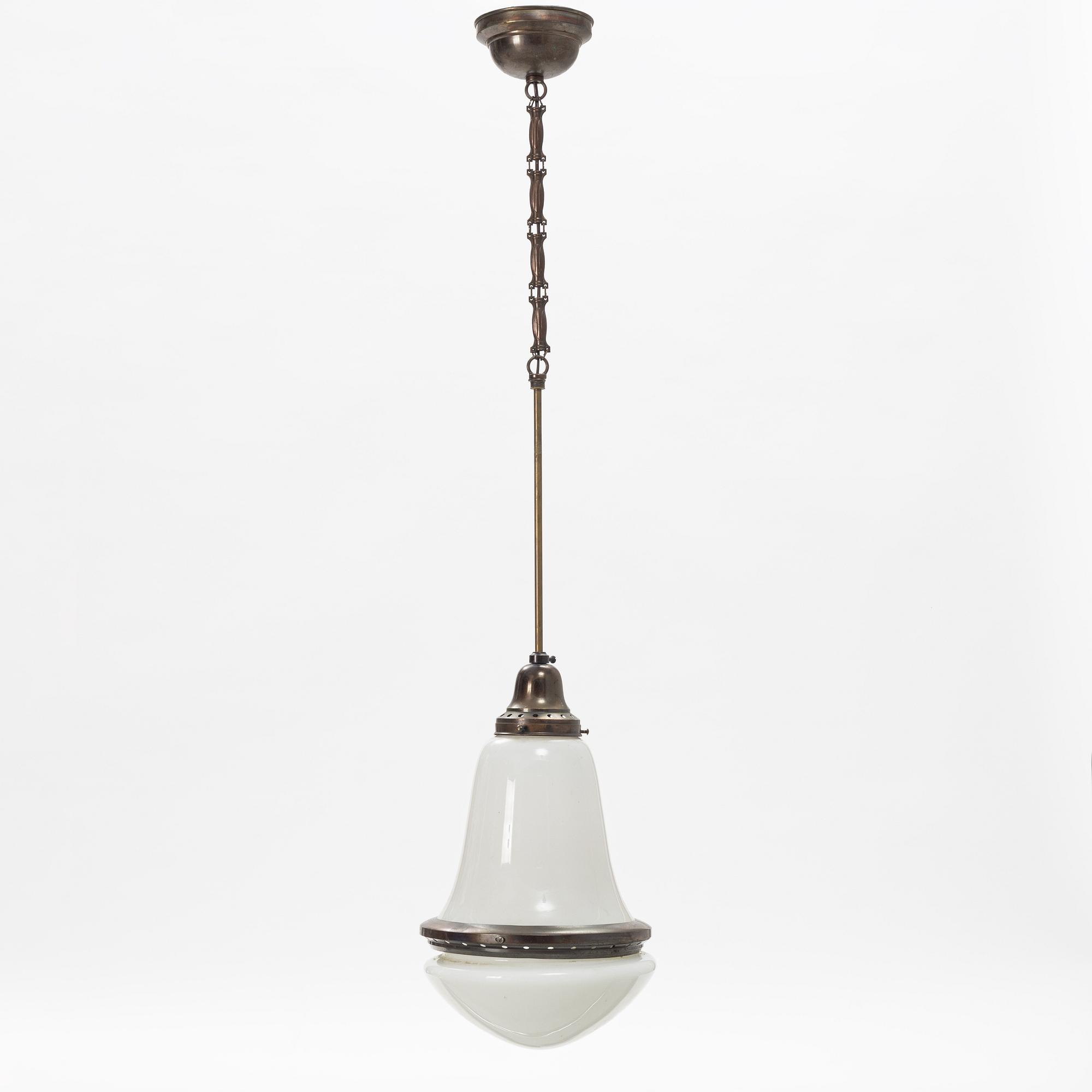 Peter Behrens, a 'Luzette' ceiling light, for AEG (Allgemeine Electricitäts-Gesellschaft), Germany.