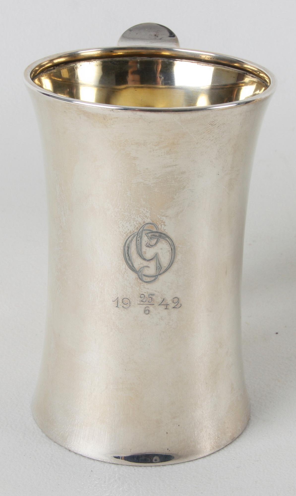SEJDLAR/VASER, med hänkel, 2 st. Silver.