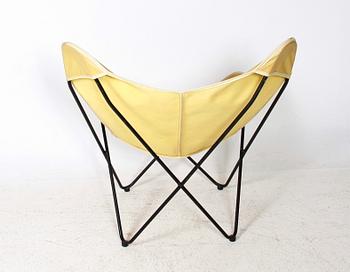 FÅTÖLJ, "fladdermus", 1950/60-tal.