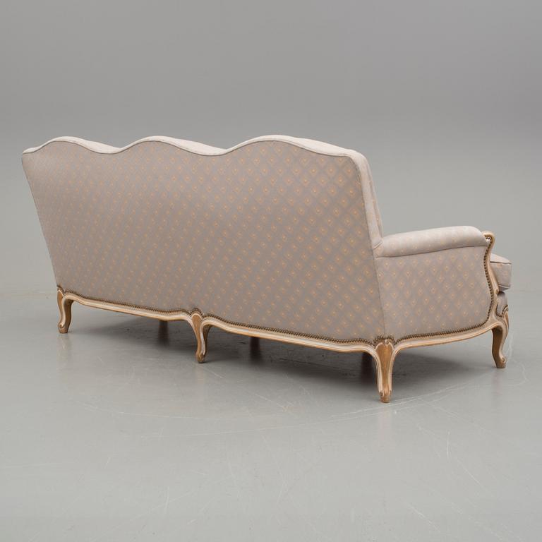 SOFFA, Louis XV-stil, 1900-talets andra hälft.