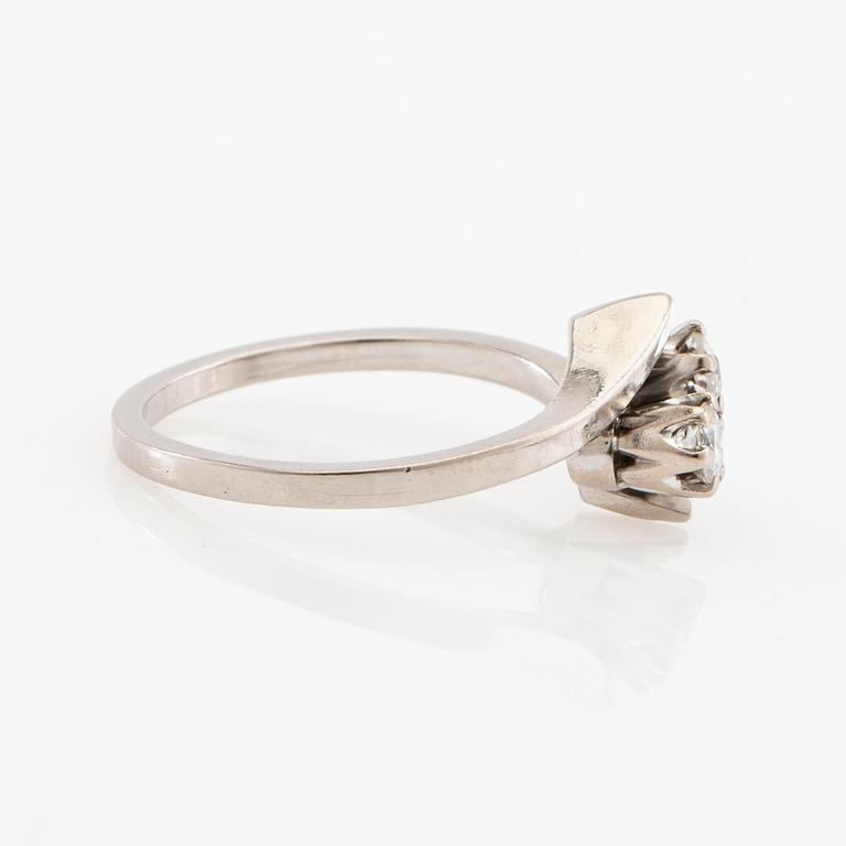 Elon Arenhill, ring "Twin ring" 18K white gold with diamonds, Malmö 1970.