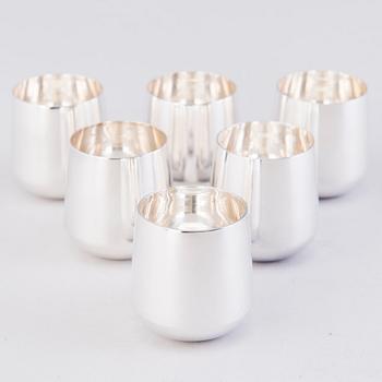 A set of six silver beakers, Auran Kultaseppä oy, Turku 1990.