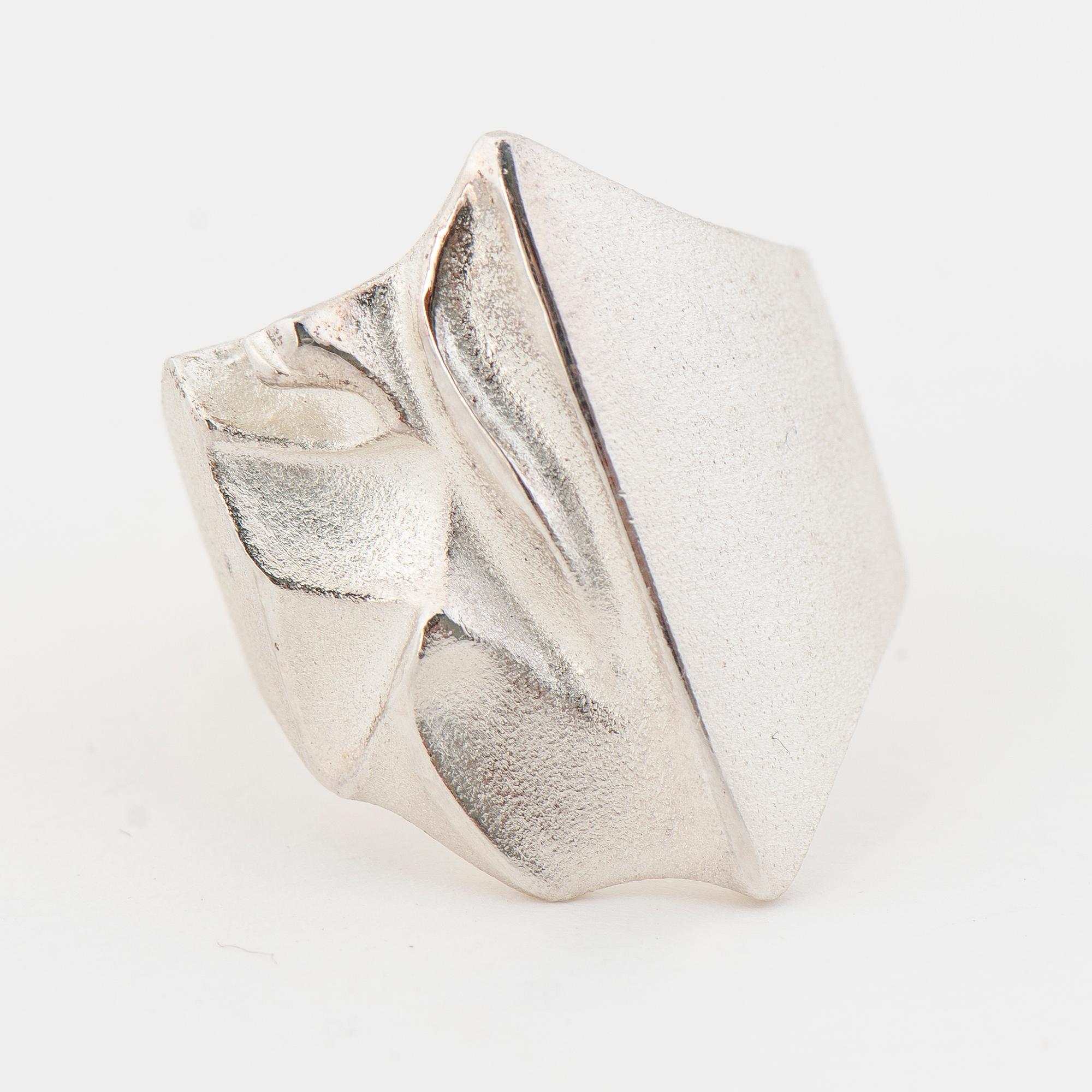 BJÖRN WECKSTRÖM, SORMUS ja KORVAKORUT, hopeaa. Lapponia 2009-10.