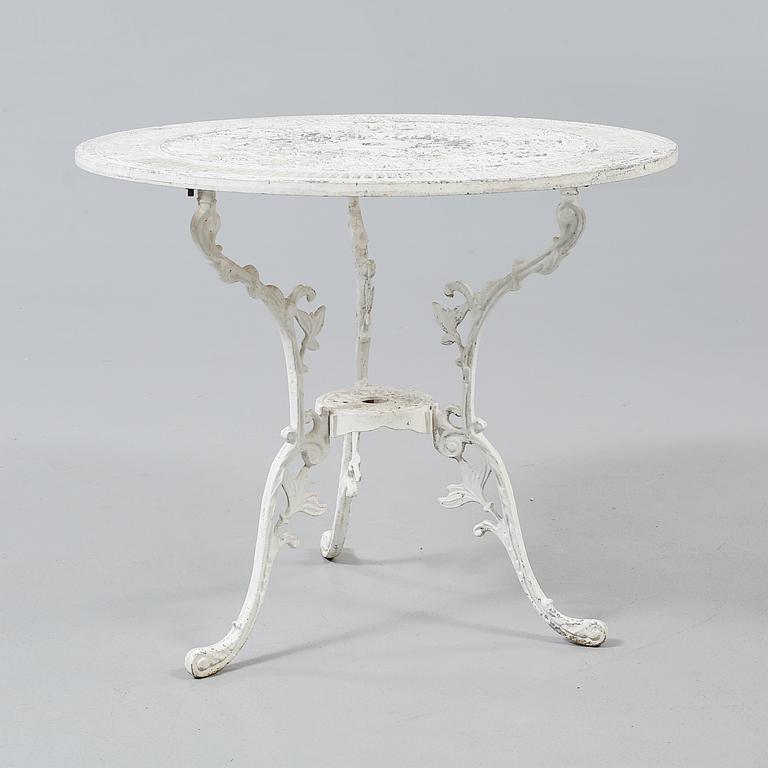 TRÄDGÅRDSMÖBLER, 5 delar, 1900-talets andra hälft.