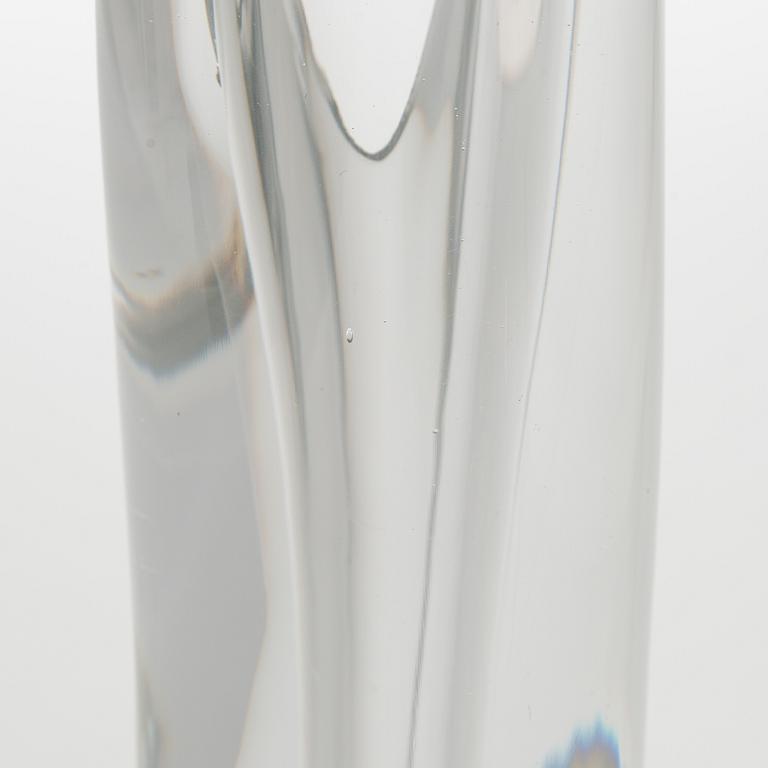 Aimo Okkolin, konstglas, , "Svärdslilja", signerad Riihimäen Lasi  Oy, Aimo Okkolin, Riihimäen Lasi Oy.