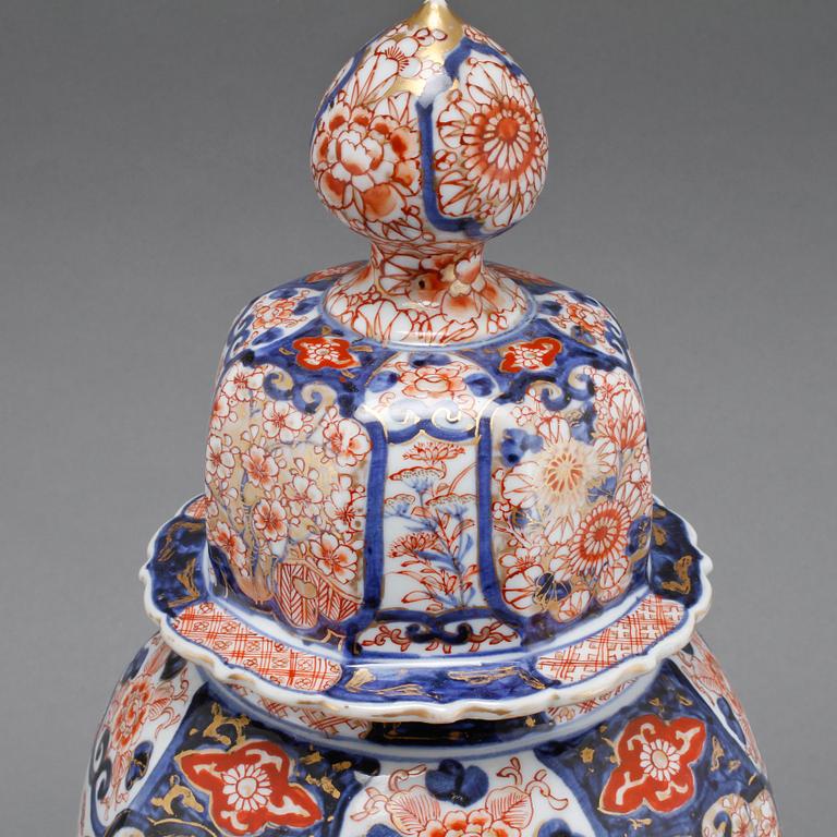 LOCKURNA, porslin, Japan, 1800-tal.