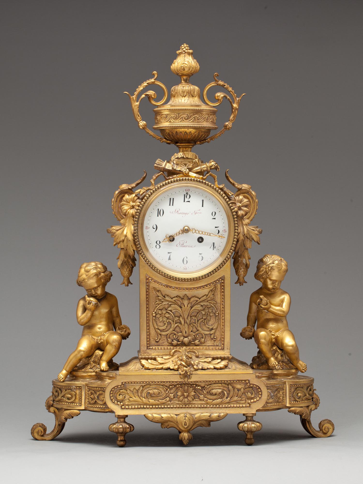 BORDSPENDYL, Louis XVI-stil. Raingo Fres A Paris. 1800-talets andra hälft.