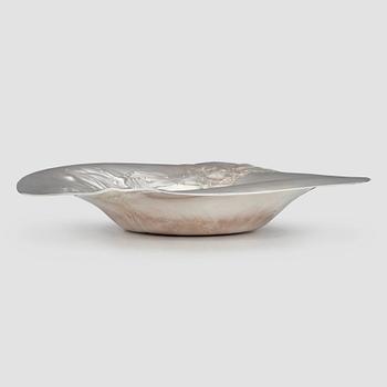 Olle Ohlsson, a sterling silver dish, Stockholm 1981.