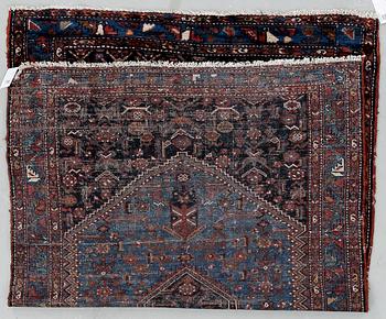 MATTA, semiantik Heris. Ca 125x192 cm.