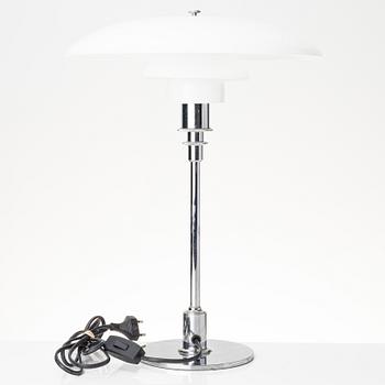 Poul Henningsen, bordslampa, "PH 3/2", Louis Poulsen, Danmark.