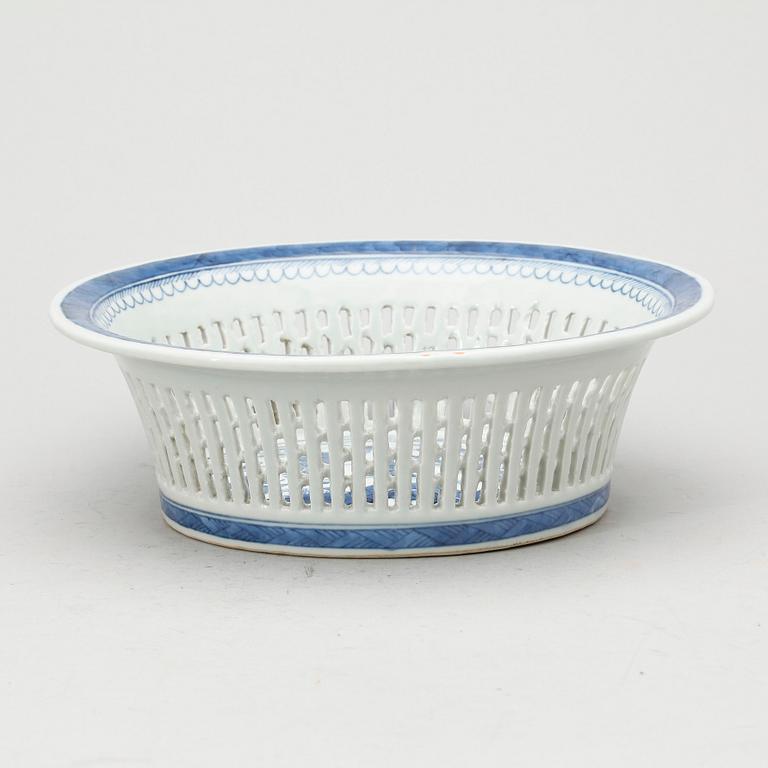 GALLERSKÅL, porslin, Kina, jiaqing, 1800-tal.