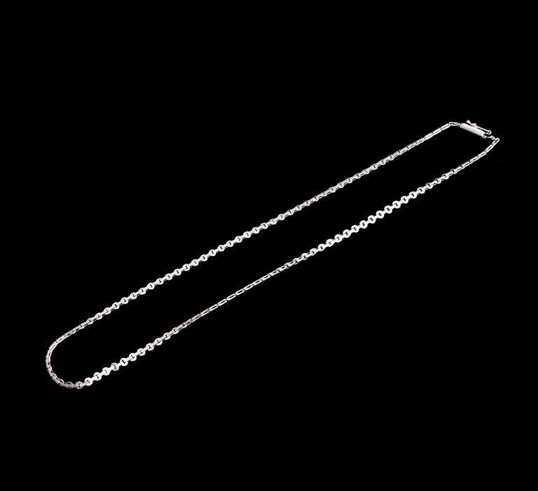 HALSBAND, 18 k vitguld, 1900-talets mitt. Vikt ca 10 gr.