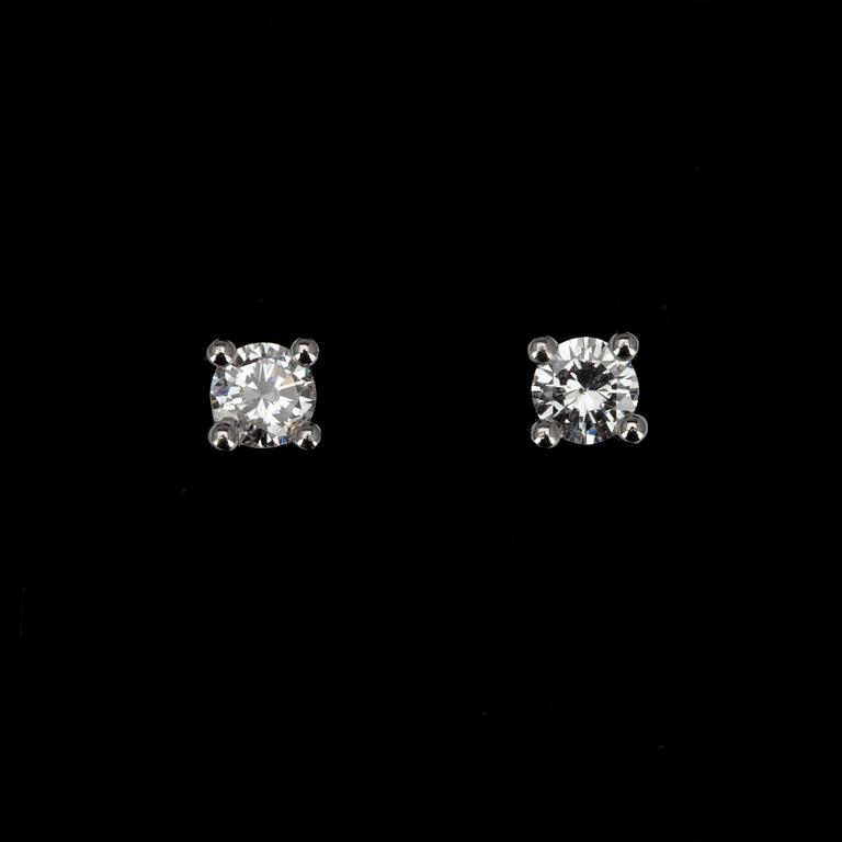 ÖRHÄNGEN, vitguld 14K, briljantslipade diamanter 2 x 0,10 ct.