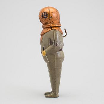 A tinplate deep sea driver by Bing Werke, Germany, 1920s.