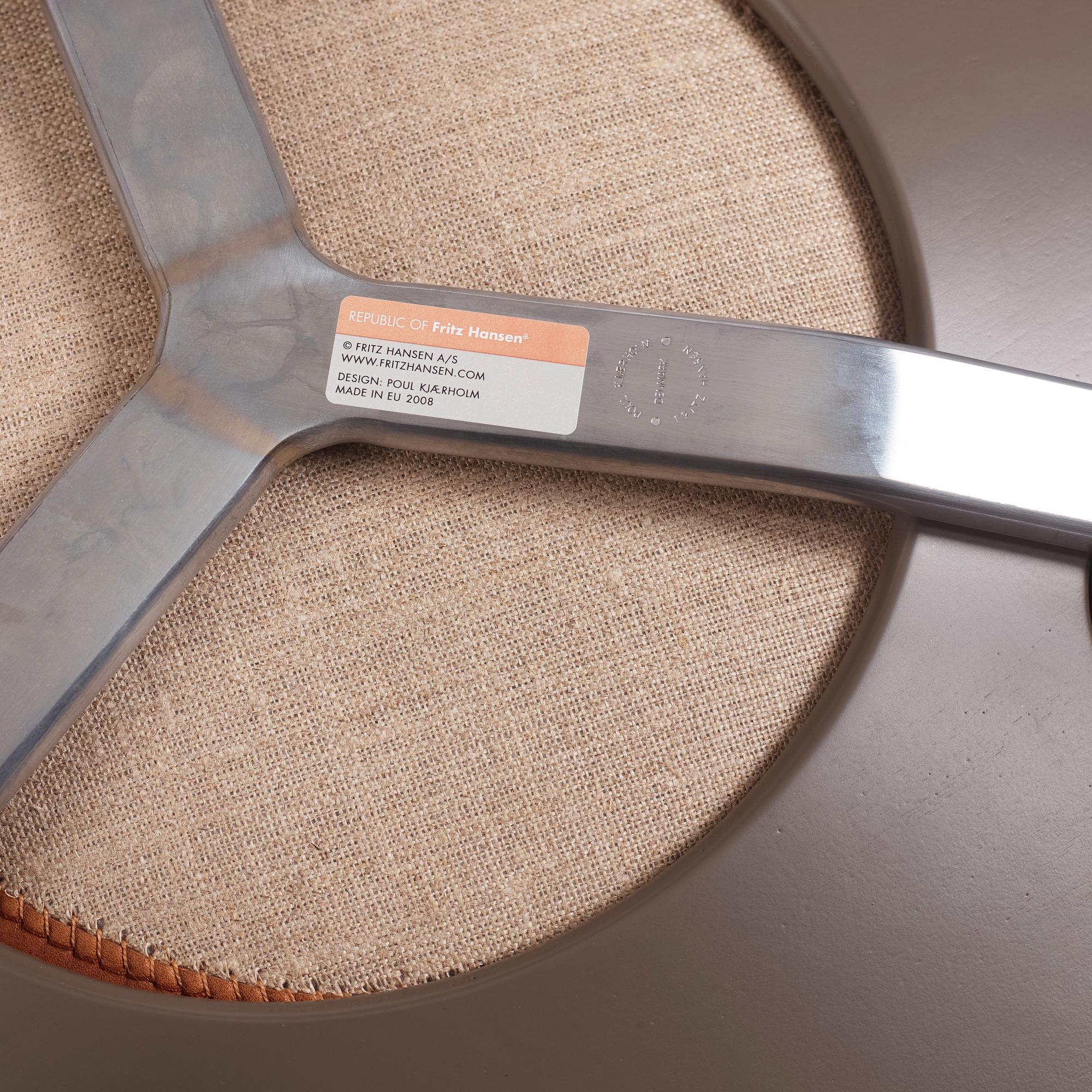 Poul Kjaerholm, pall, "PK 33", Fritz Hansen, Danmark 2008.