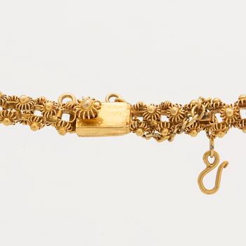 GOLD NECKLACE 14K gold, 28,0 g, approx 44 x 0,5 cm.