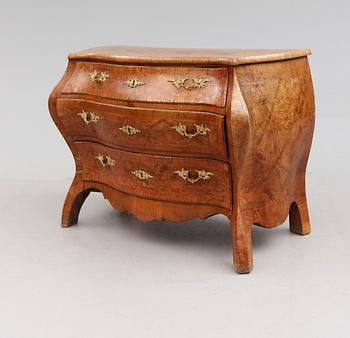 BYRÅ, rokoko, 1700-talets andra hälft.
