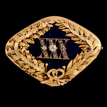 BROSCH, 18 k guld, emalj och rosenslipade diamanter, Georg Wilhelm Petterson, Åbo. Total vikt ca 20,3 g.