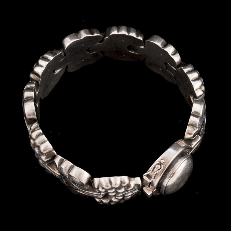 GEORG JENSEN, armband, sterlingsilver, designerad 1920-tal, med stämpel för efter 1945.
