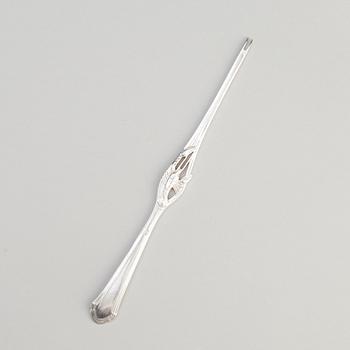 Seafood cutlery, 12 pieces, silver, 20th century.