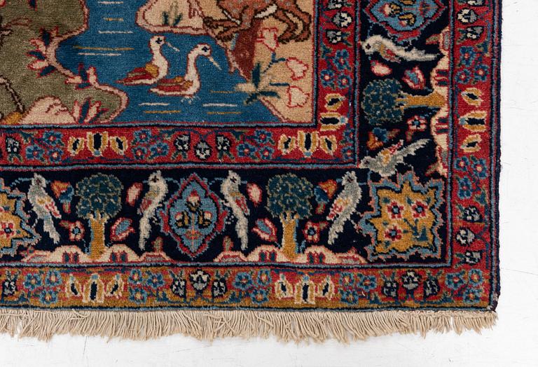 Carpet, oriental, 185 x 135 cm.