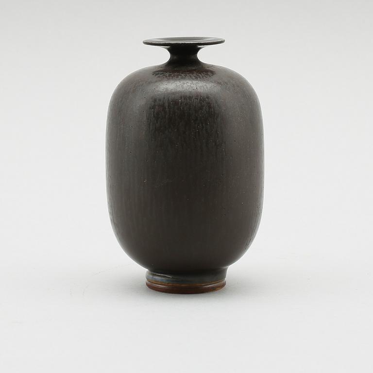 VAS, stengods, Berndt Friberg, Gustavsberg studio.