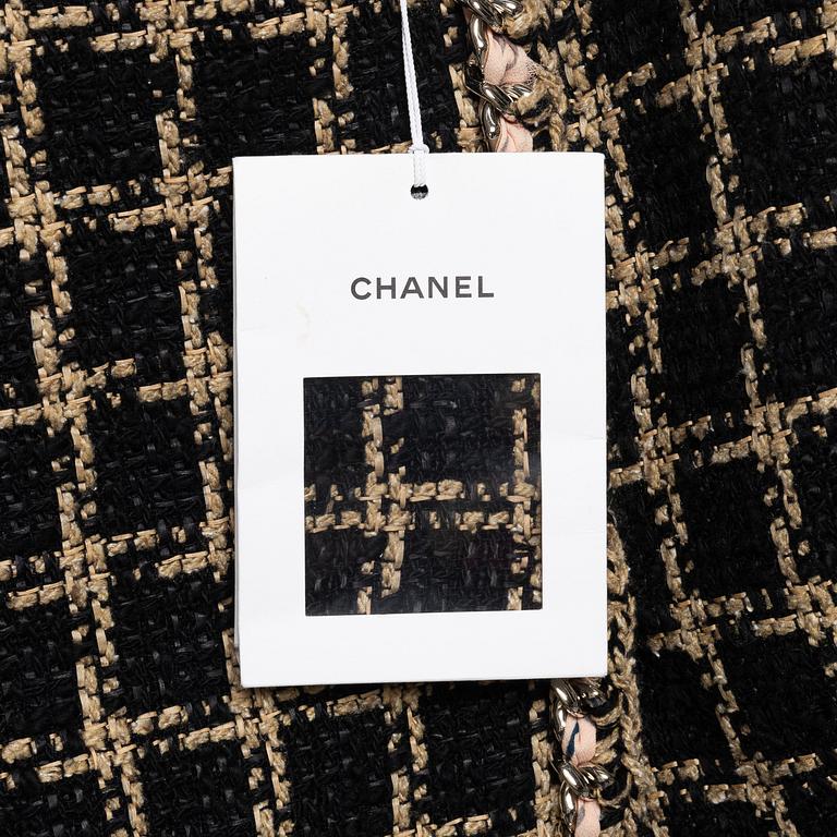 Chanel, a two-piece suit, after 2010, size Fr 38.
