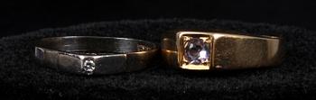 RINGAR, 2 st, 18K vit-och gulguld samt briljanter. 1966 resp 1976.