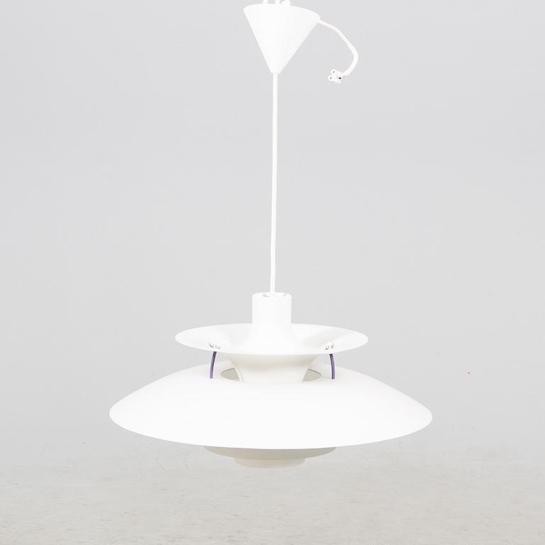 Poul Henningsen, taklampa, PH-5, Louis Poulsen, Danmark.