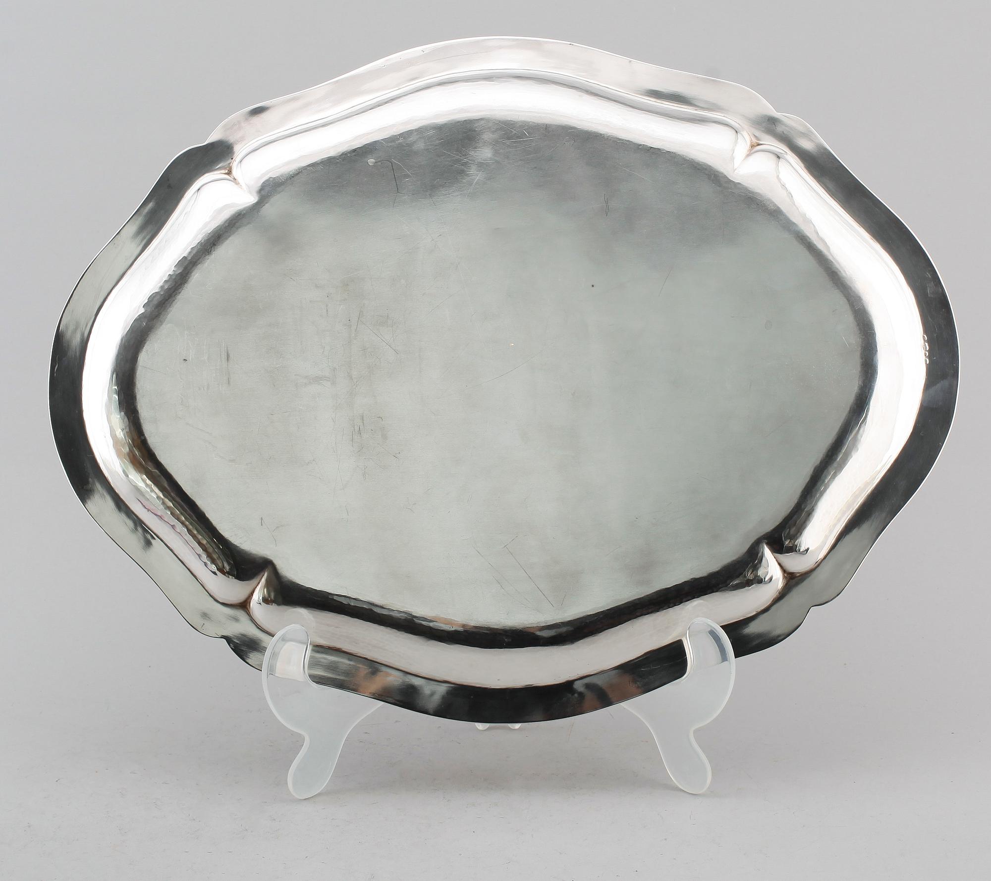 SERVERINGSFAT, silver, otydliga svenska stämplar 1912. Vikt 1295 g.