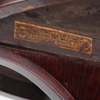 Josef Hoffmann, salongsmöbel, fyra delar, modell 421/428, Jacob & Josef Kohn, Wien, 1900-talets början.