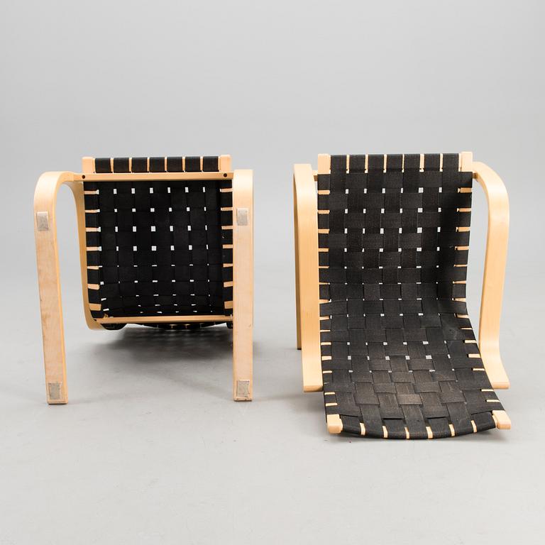ALVAR AALTO, fåtöljer, ett par, modell 406 för Artek.