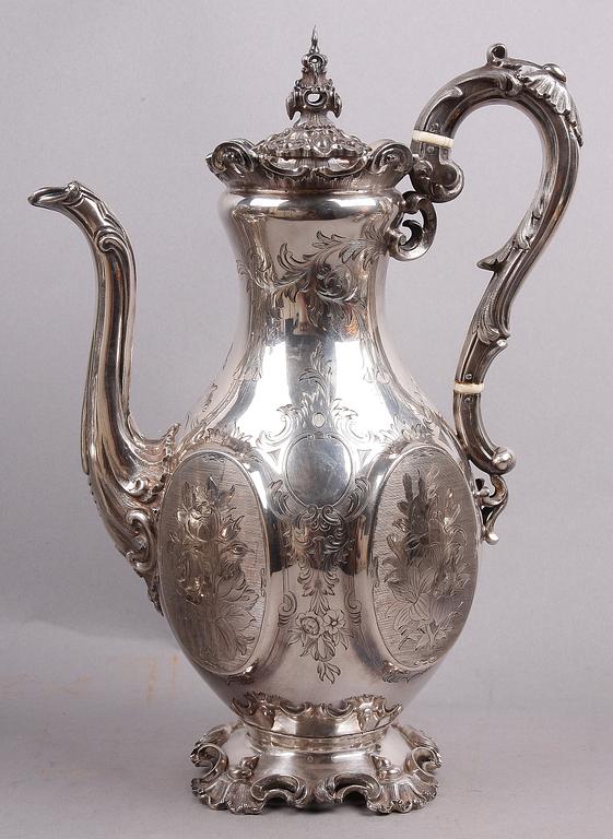 KAFFE- OCH TESERVIS, 4 delar, silver, nyrokoko, Gustaf Möllenborg, 1857.
