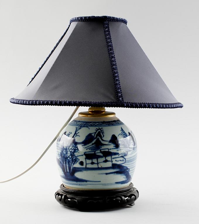 BORDSLAMPA, porslin, Kina.