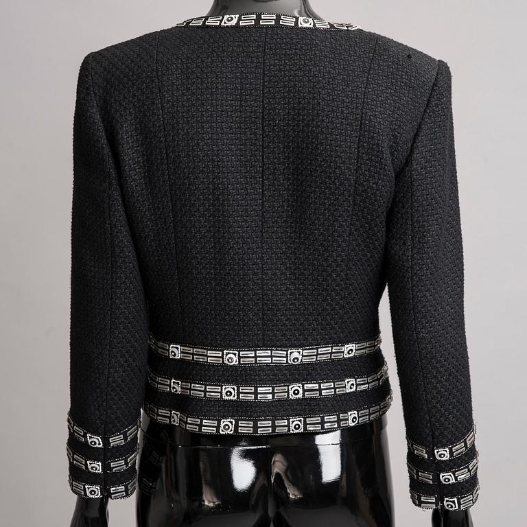 KAVAJ, Chanel.