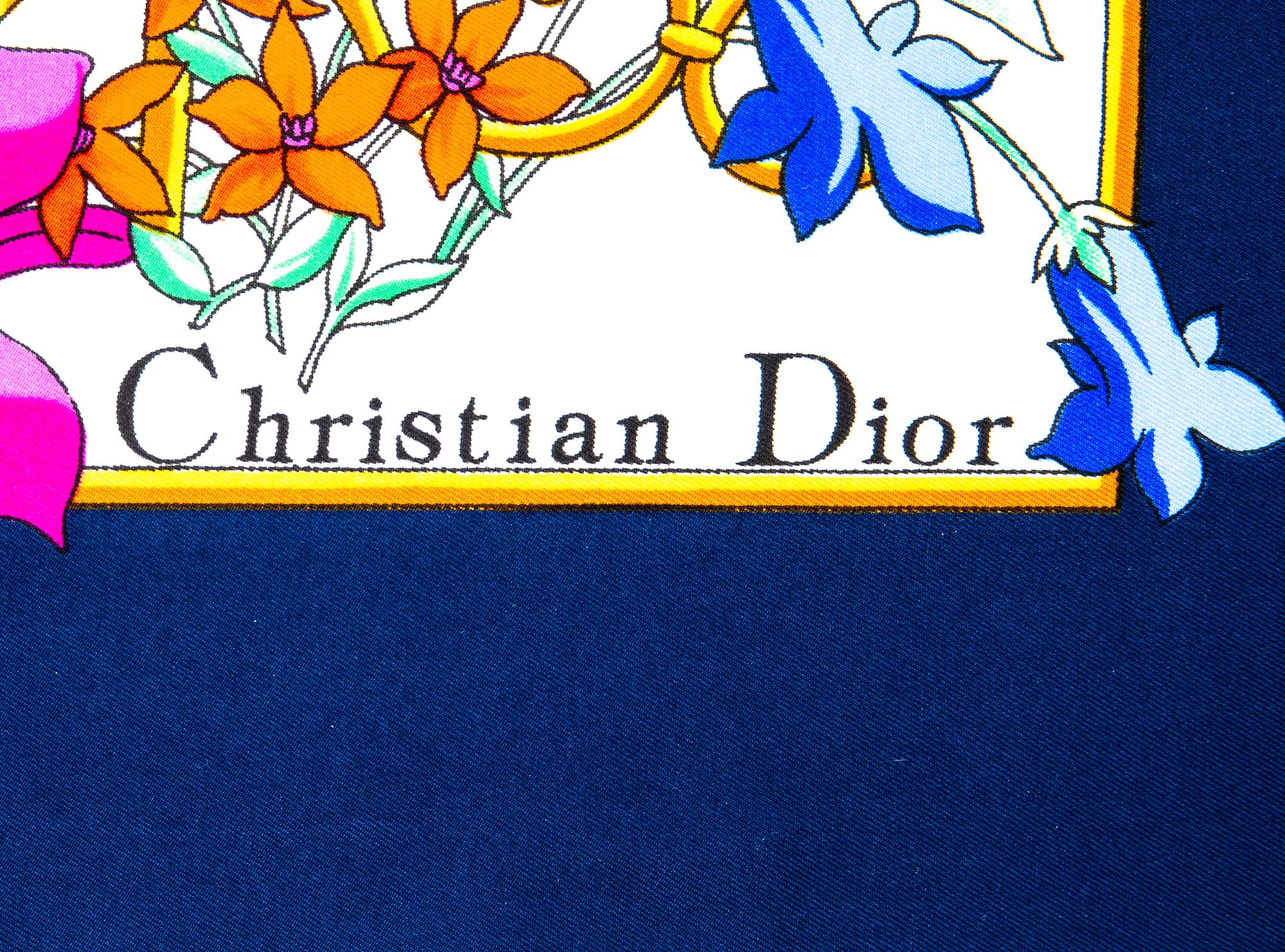 SCARF, Christian Dior.