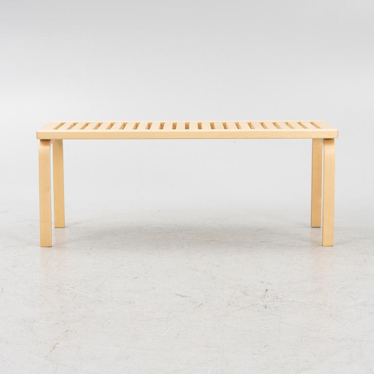 Alvar Aalto, bänk, modell 153A, Artek.