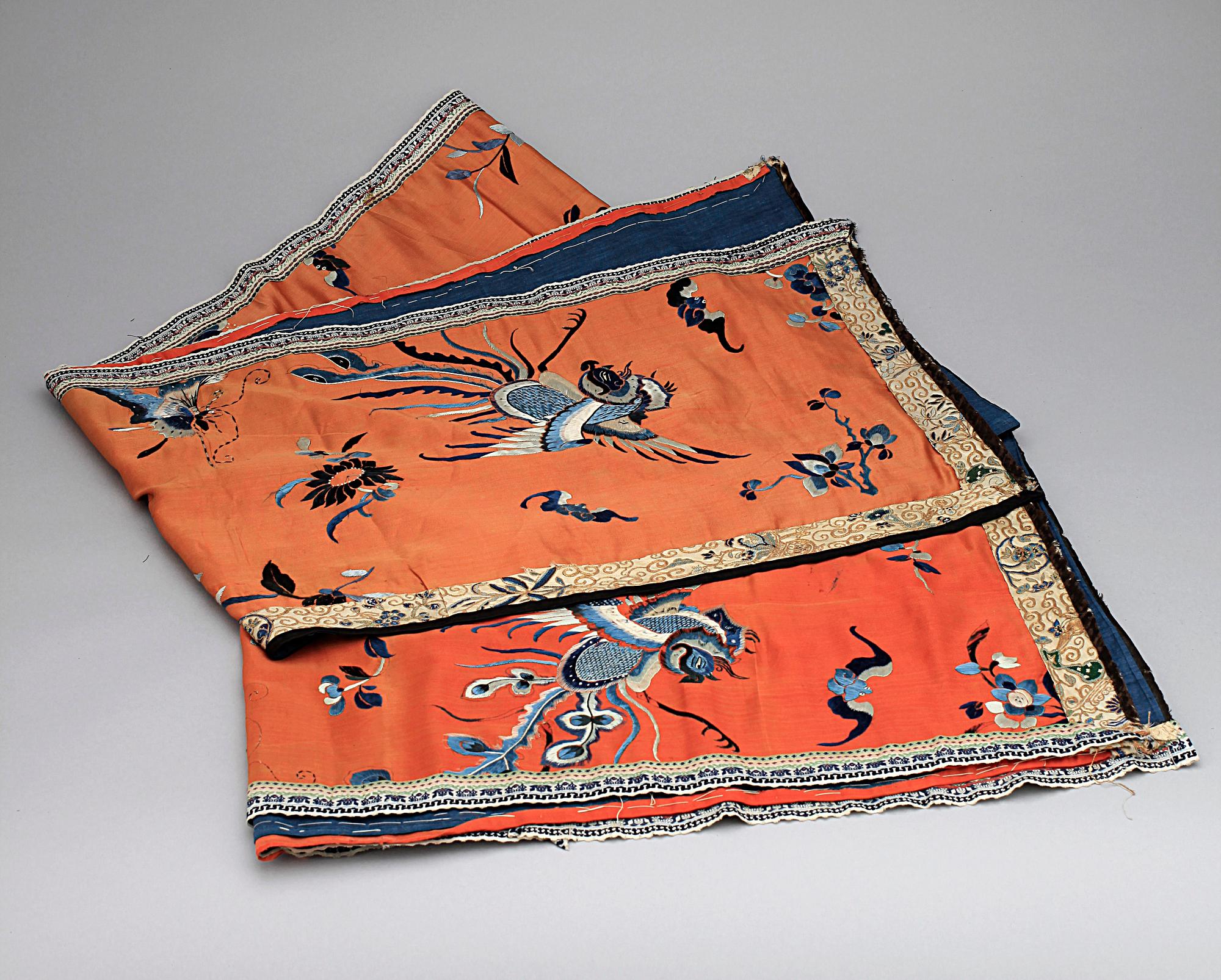 TEXTILIER, 2 st, Kina, sent 1800-tal.