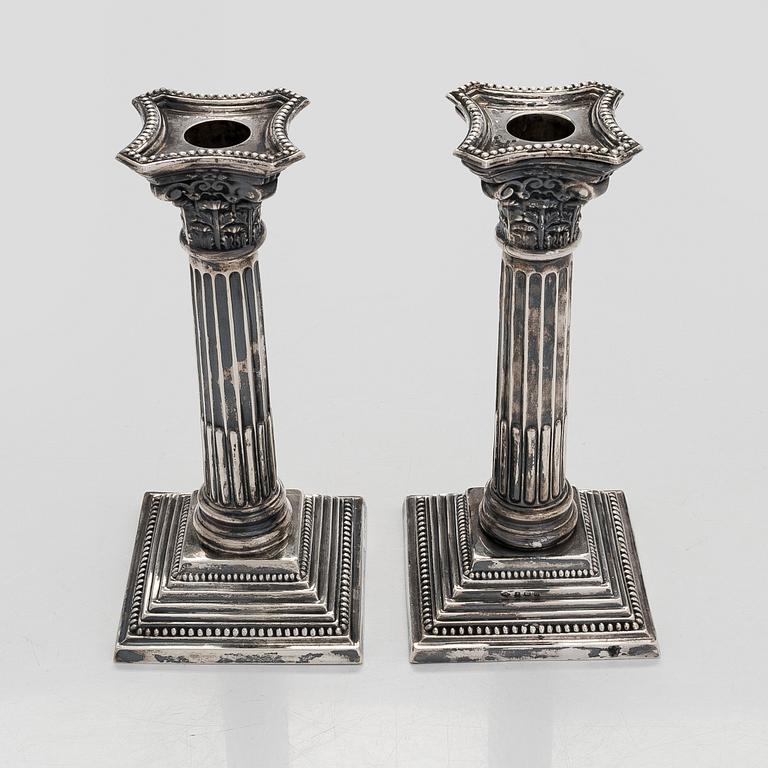 A pair of silver candlesticks, Birmingham, England 1969.