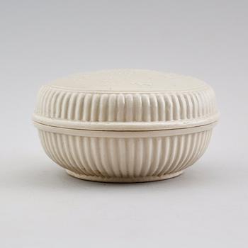 A white glazed peony flower box with cover, Ming dynasty (1368-1644).