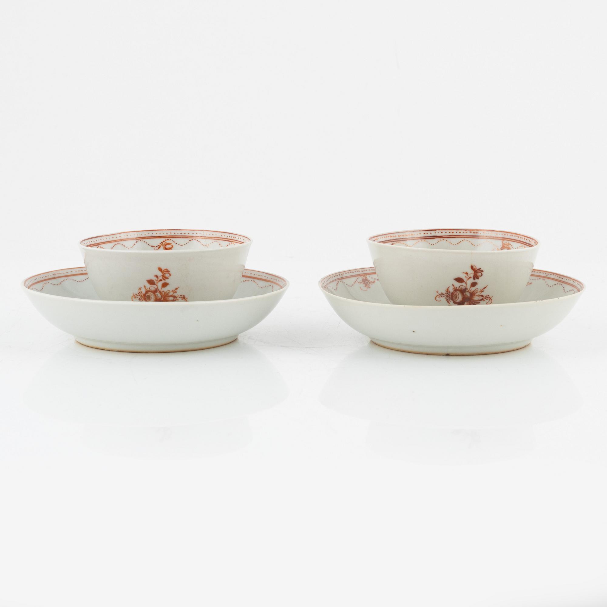 Koppar med fat, 12 st, porslin, Kina, Jiaqing (1796-1820).