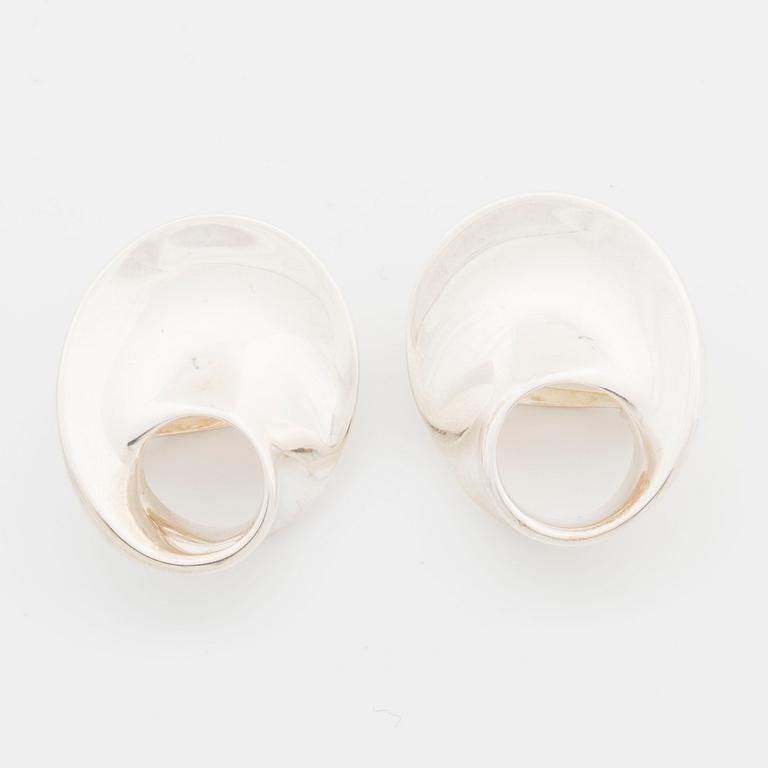 VIVIANNA TORUN BÜLOW-HÜBE, a pair of earclips silver, Georg Jensen,