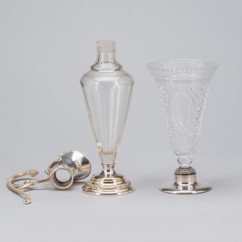 KARAFF samt VAS, nysilver samt glas, 1900-tal.