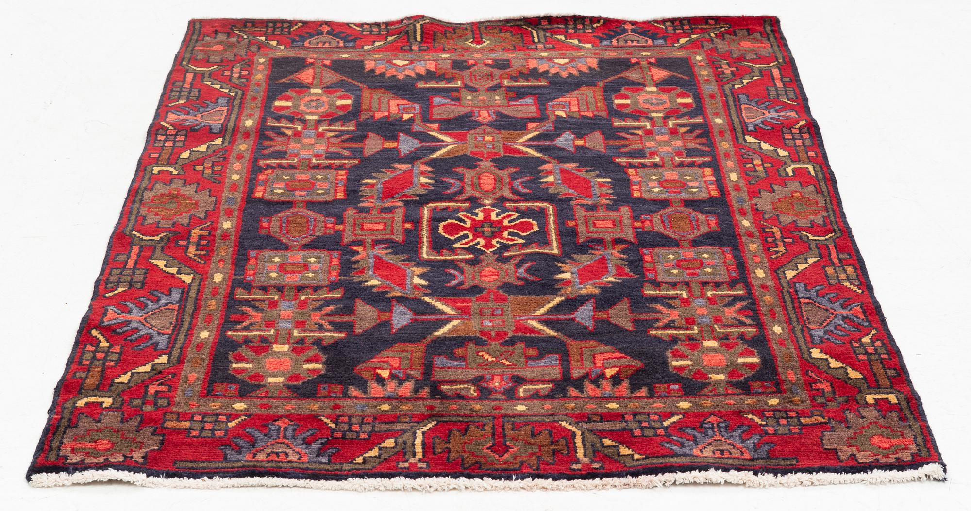 Matta, old Hamadan, ca 154 x 113 cm.