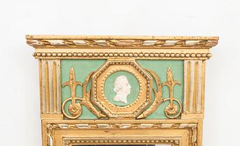 A gilded late Gustavian mirror around 1800.