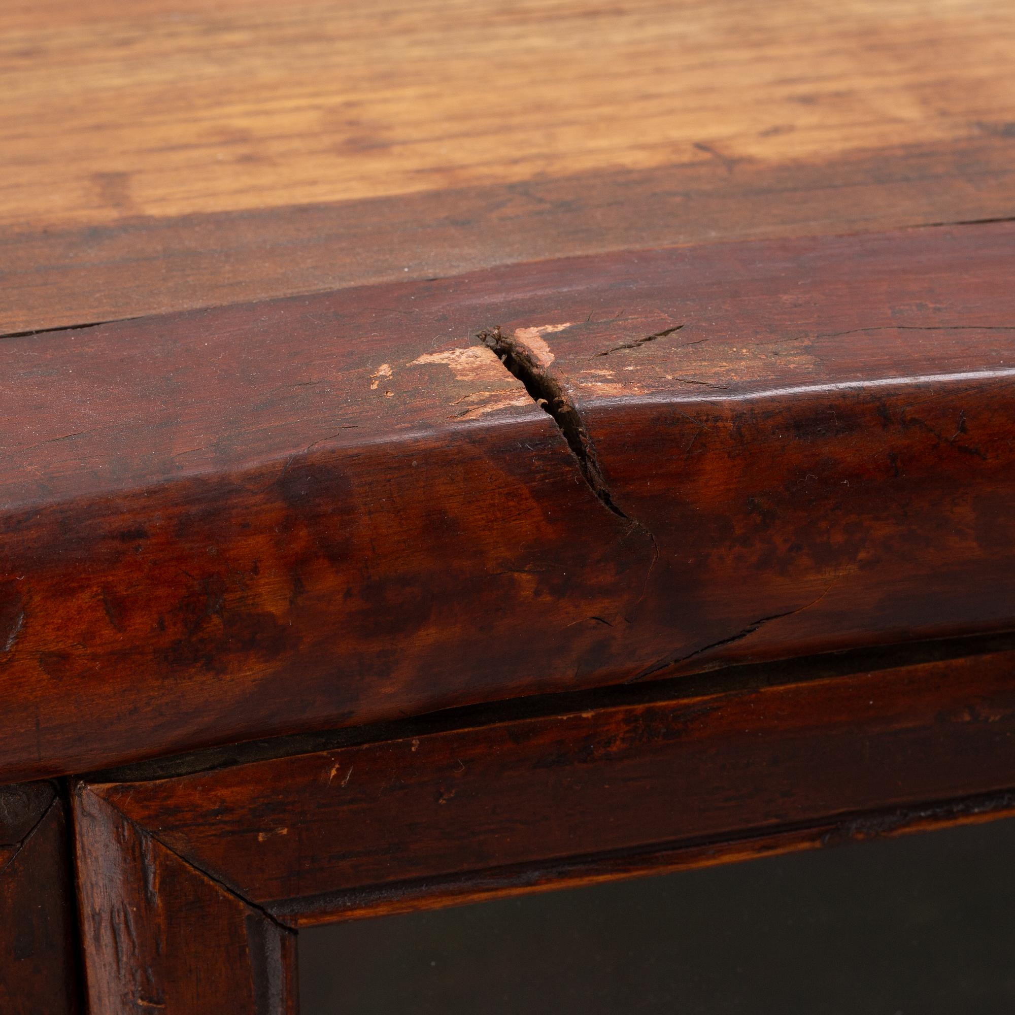 Overcupboard/display cabinet, China, 20th century.