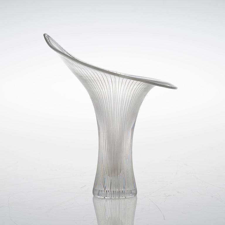 A CHANTARELLE GLASS VASE.