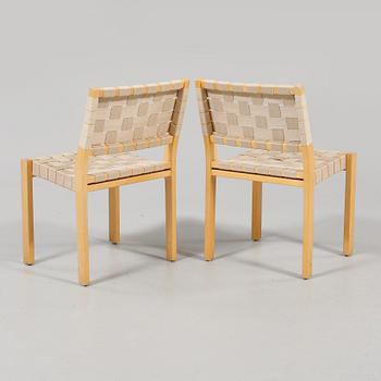 STOLAR, ett par, modell 611, Alvar Aalto, Artek, 1900-talets slut.