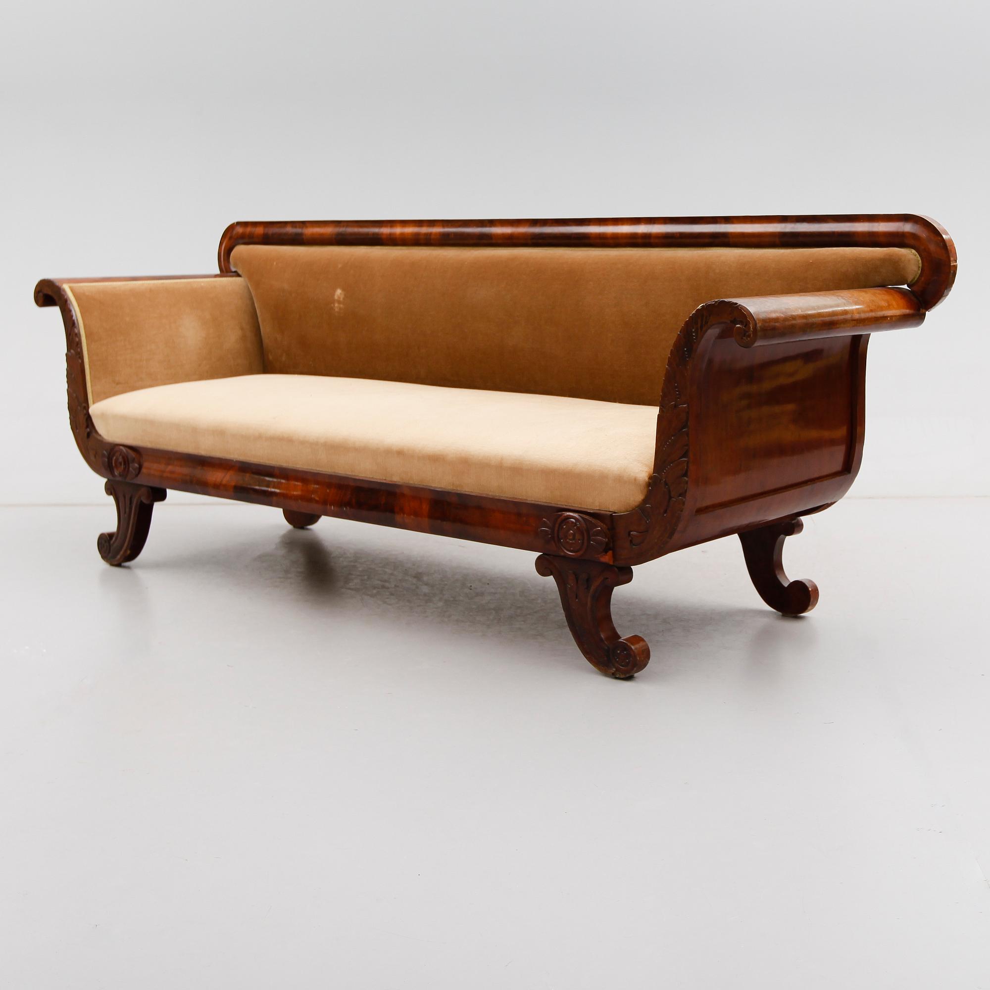 SOFFA, senempire, 1800-talets mitt.