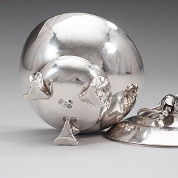 GEORG JENSEN, skål med lock "Magnolia/Blossom", Köpenhamn ca 1915-21,.